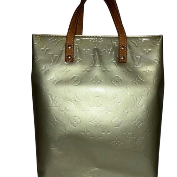Louis Vuitton Handbags - Louis Vuitton Vernis Reade PM Tote Bag in Pear Green